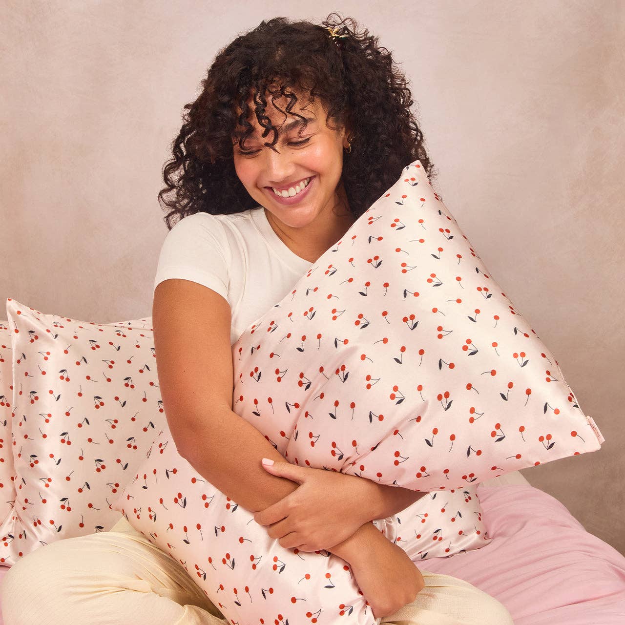 CHERRY STANDARD SATIN PILLOWCASE