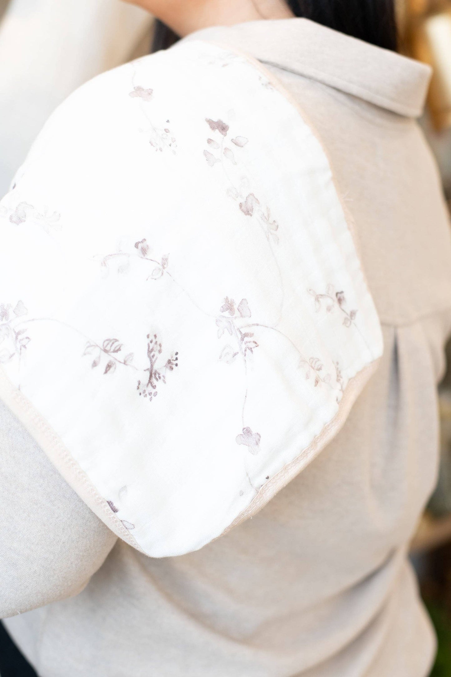 IVY HOLLOW BURP CLOTHS