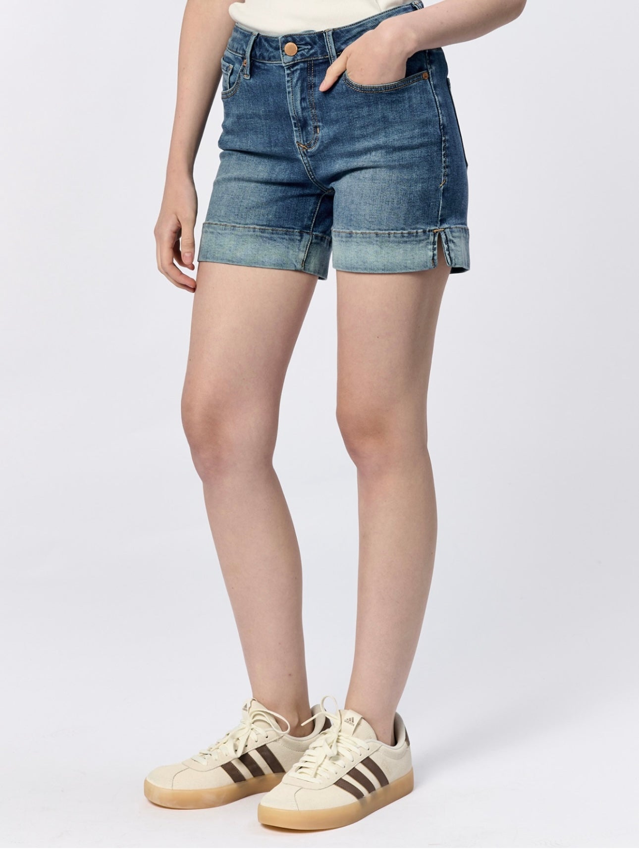 JULIAN SHORTS