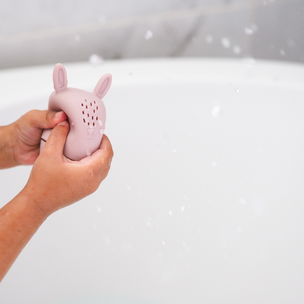 SILICONE BATH TOYS