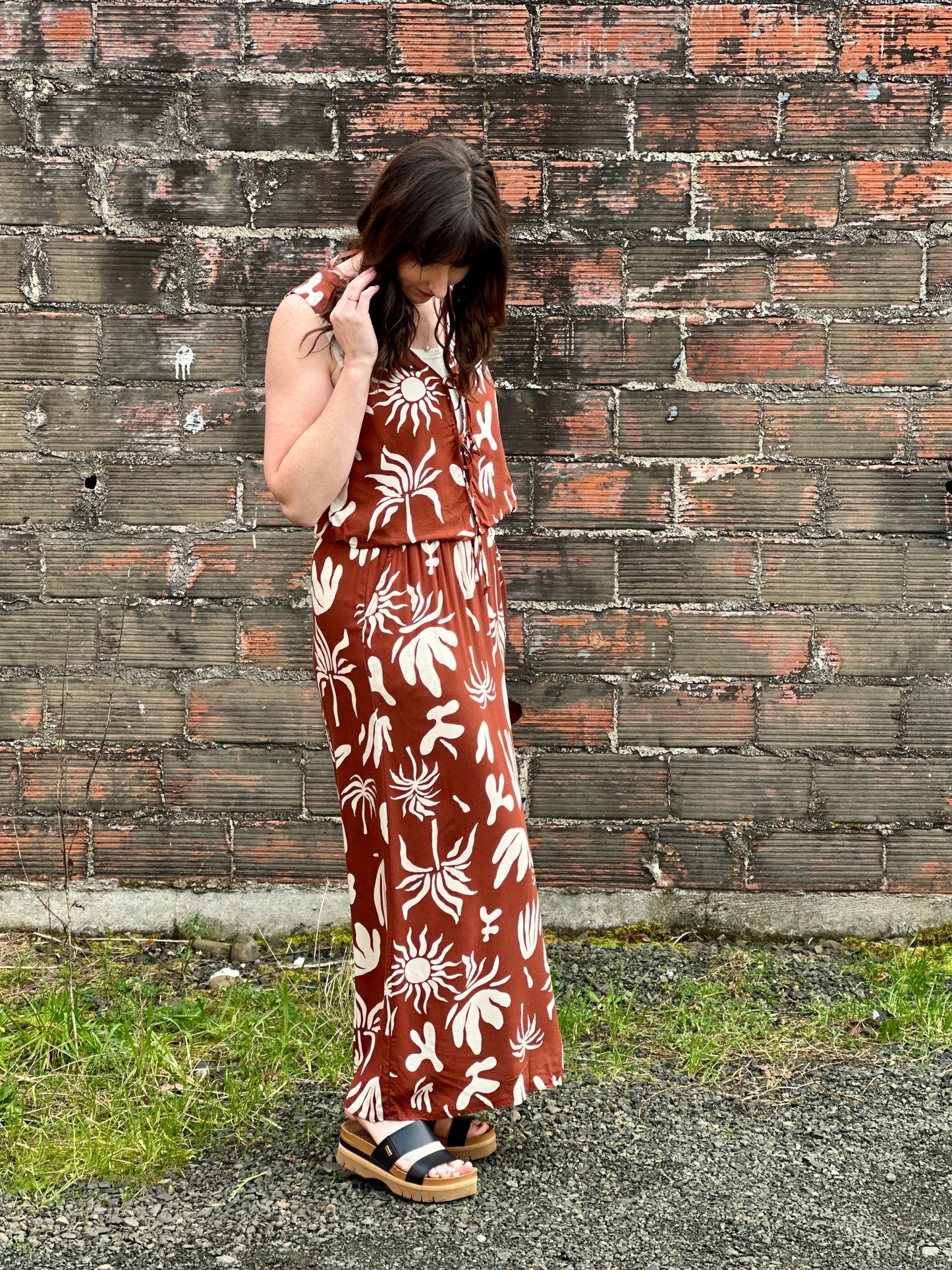 NAKIA VEST + SKIRT SET