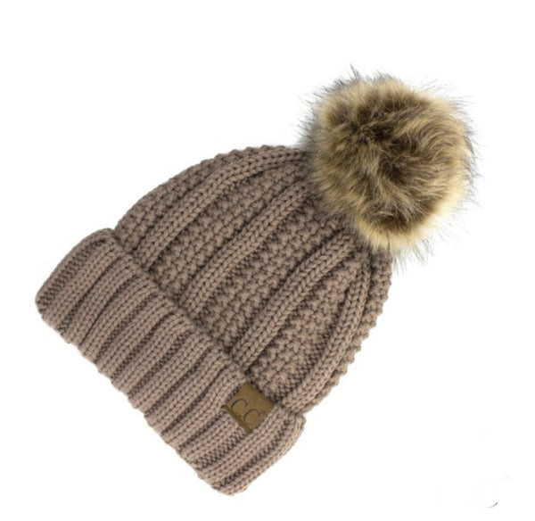 CABLE KNIT BEANIE